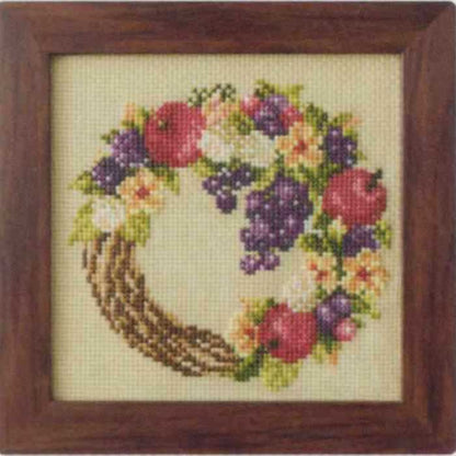 季節を彩るフラワーアレンジメント-実りのリース-ルシアン-コスモ-クロスステッチ-刺繍キット