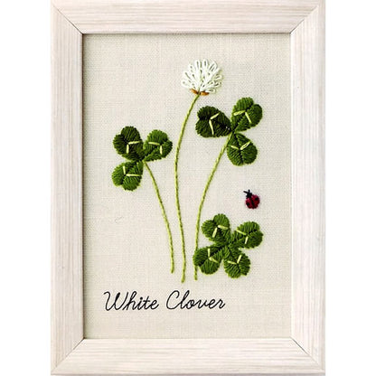 青木和子 刺繍キット 12か月の植物手帖 White Clover(シロツメクサ)