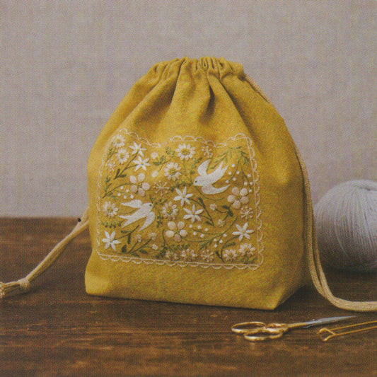 アトリエ ド ノラ 刺繍キット マチ付き巾着　あたたかな翼